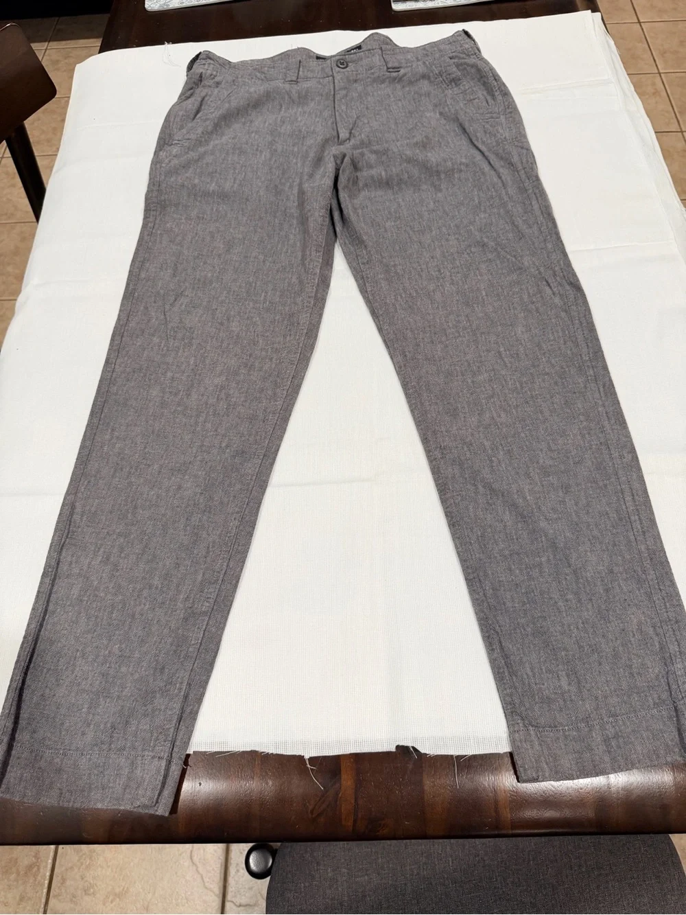 🔹Abercrombie & Fitch Pants..